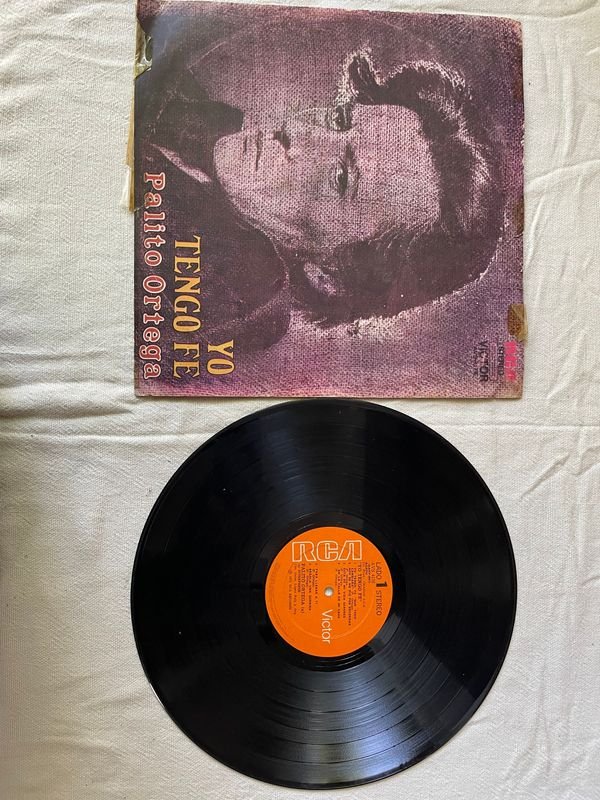 Disco de Vinilo "Tengo Yo" de Paquito Ortega