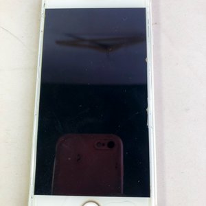iPhone 6s Plateado - Funciona, Bloqueado de PIN - imagen 2