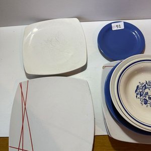 Lote de Platos de Cerámica Varios Colores y Diseños - imagen 3