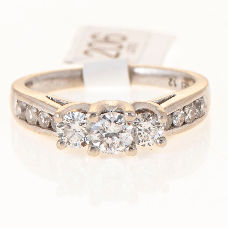 Item 2096951 - Image 0