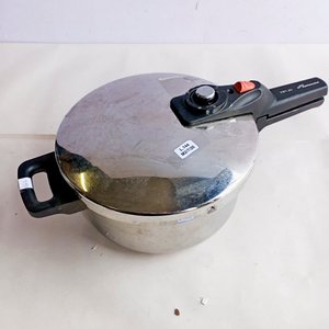 Lote anterior: Olla a Presión de Acero Inoxidable con Tapa y Válvula