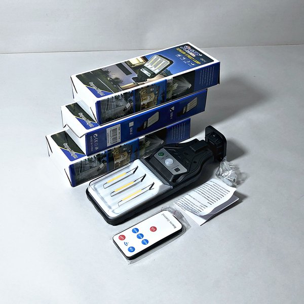 Lote de 4 Luces Solares para Exterior con Sensor y Control Remoto - imagen 1