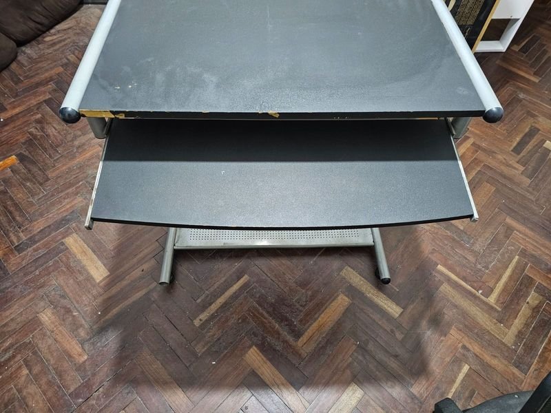 Lote anterior: Mueble de Oficina en Madera