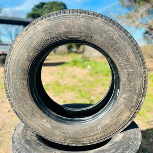 Juego de 4 Cubiertas Bridgestone R17.5 - imagen 3