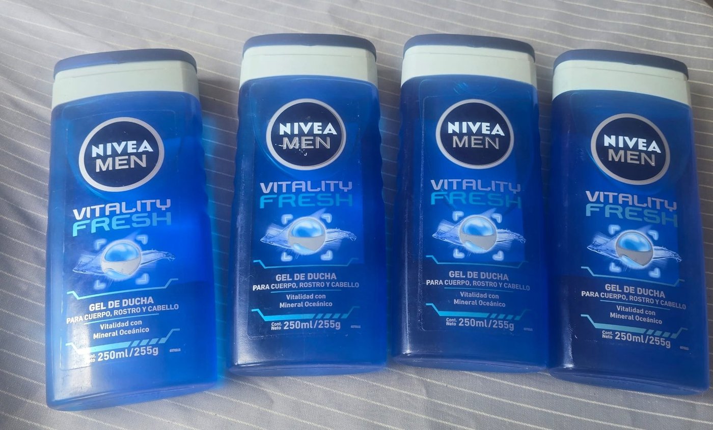 Set de 4 Geles de Ducha Nivea Men Vitality Fresh 250ml