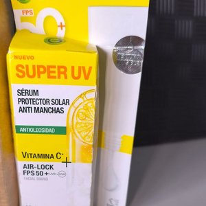 Set de Belleza II: Cuidado Personal con Garnier, L'Oréal y Versace - imagen 2
