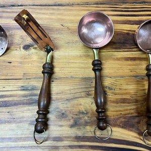 Juego de Utensilios de Cocina de Cobre y Madera - imagen 1