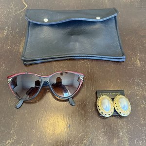 Gafas de Sol, Aretes y Estuche Negro para Accesorios - imagen 1