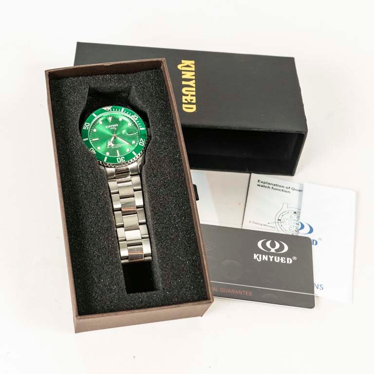 Lote anterior: Reloj Kinyued con certificado y caja nueva