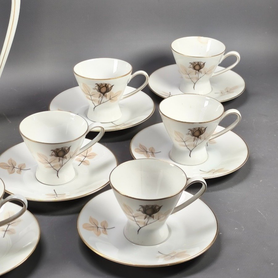 Juguetes y Accesorios para Vehículos - Colección de Tazas y Platos de Porcelana - imagen 4