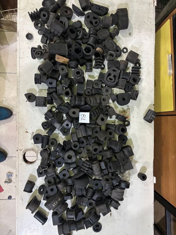 Lote de Bujes de Goma Variados