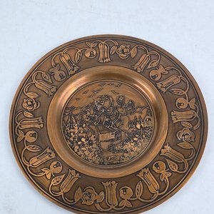 Par de Platos Decorativos Cobreados con Escenas Rurales - imagen 2