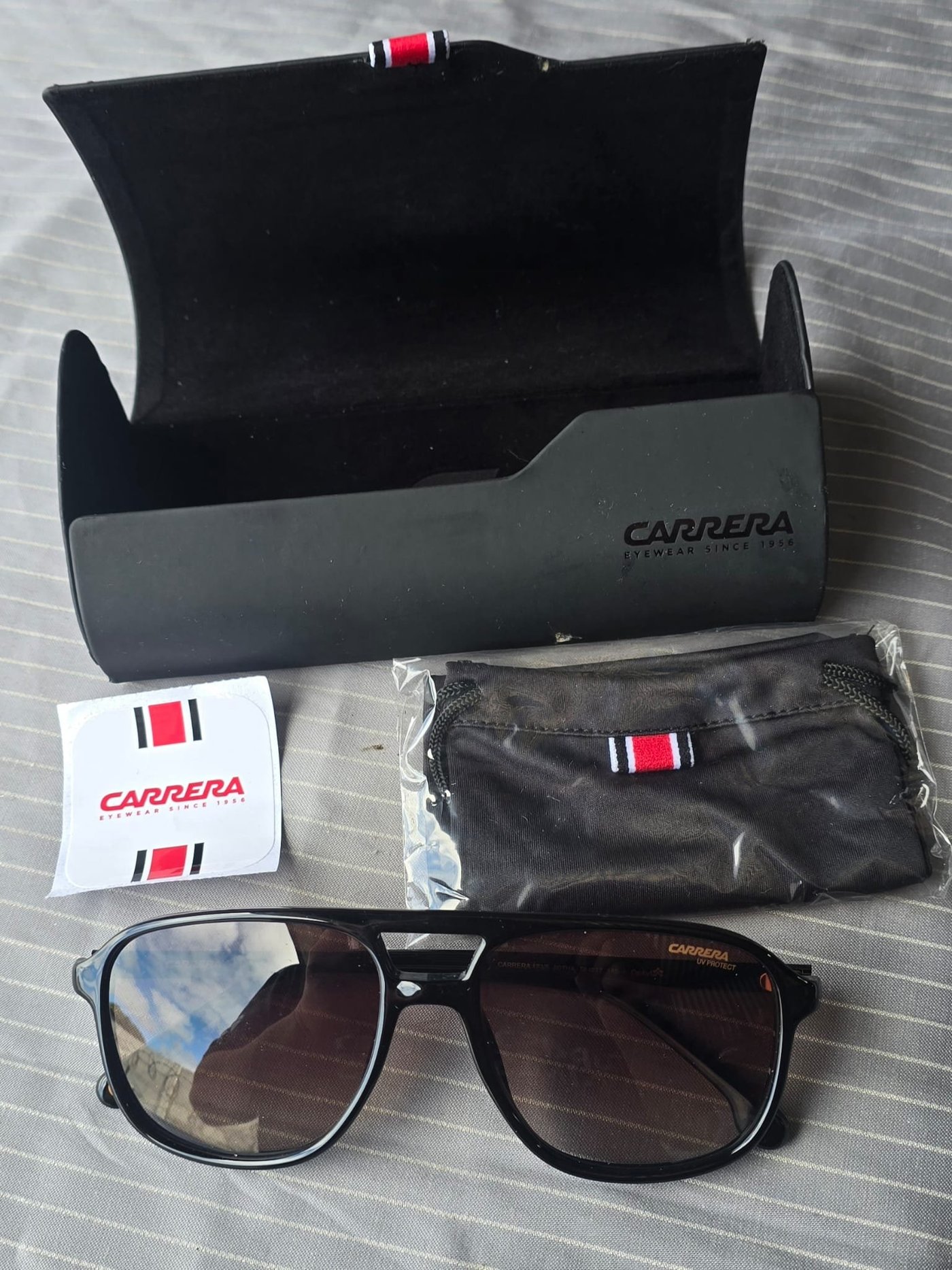Lentes de Sol Carrera Negros Estilo Aviador
