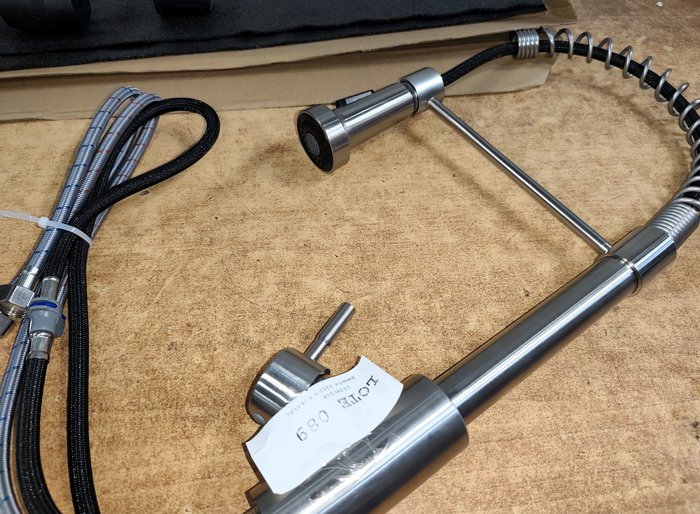 Grifo para cocina con cuello telescópico metálico cromado - imagen 4