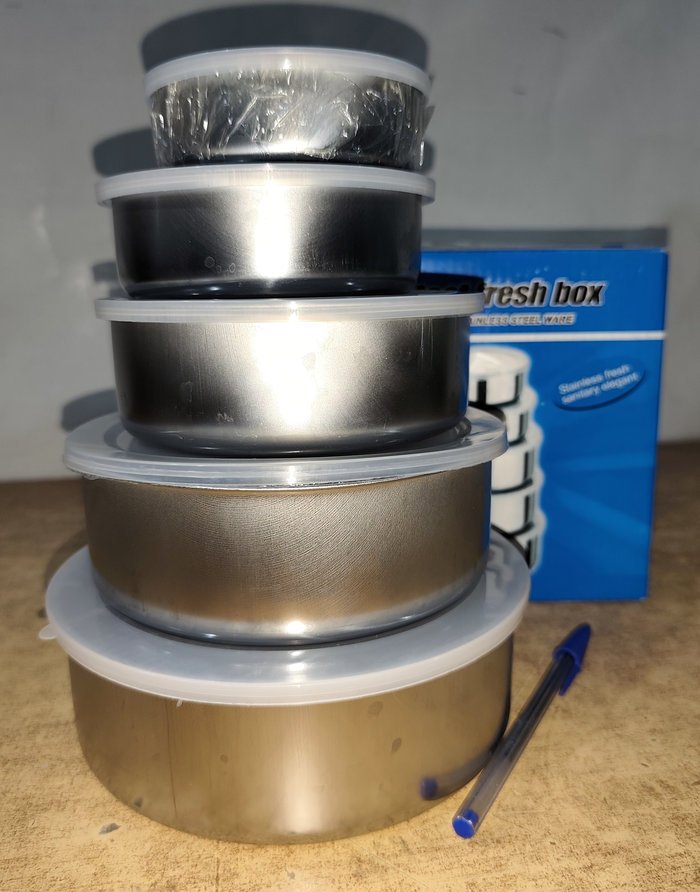 Juego de 5 tazas en acero inoxidable, con tapa y encastrable - imagen 4