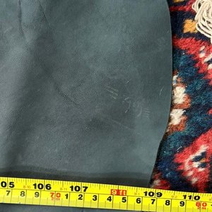 Cuero Negro Entero para Tapicería - imagen 5