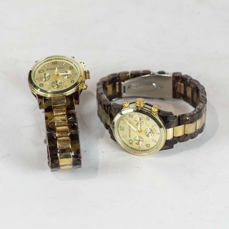 Lote anterior: 2 Relojes pulsera (no se probó se vende a la vista)