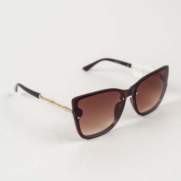 Par de lentes de sol en buen estado