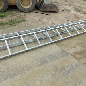 Lote siguiente: Lote de 2 Escaleras de Aluminio