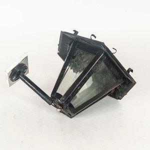 Lote anterior: Aplique Farol de Metal Negro con Detalles y Vidrios