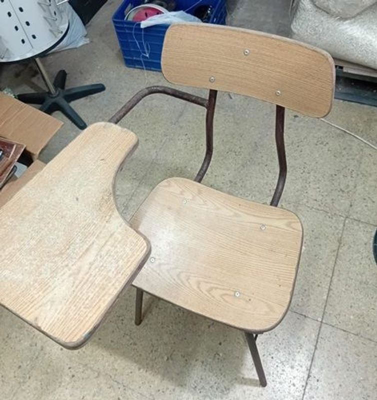 Silla Escolar o de Academia con Pizarrón Lateral, Madera y Metal
