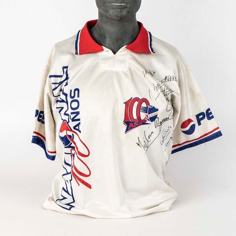 Lote anterior: Camiseta de Nacional conmemorativa de los 100 años de Pepsi