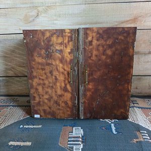 Botiquín Rústico de Madera con Puertas y Estantes - imagen 1