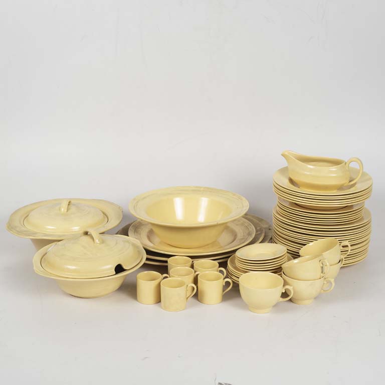 60 Piezas de loza inglesa Woods Ware, Jasmine, color amarillo. 18 platos llanos - Medidas: Plato llano: 23cm