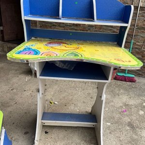 Pupitre Infantil con Silla, Diseño Divertido y Educativo - imagen 7