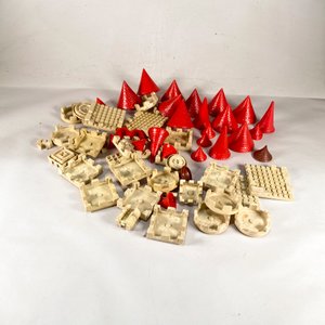 Lote siguiente: Set de Juego Tipo "Lego" Variado con Piezas Rojas y Beige