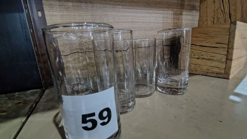 Vasos de cristal en buen estado - imagen 3