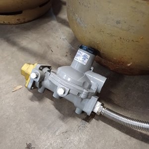 Sistema de Alimentación con 3 Garrafas Super Gas - imagen 4