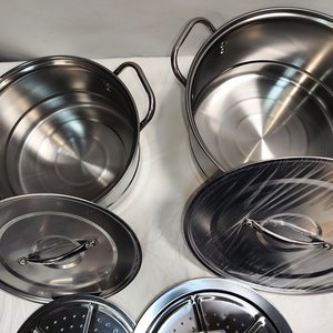 Set de 2 Ollas de Acero Inoxidable con Tapas, Diámetros 28 y 24 cm - imagen 4