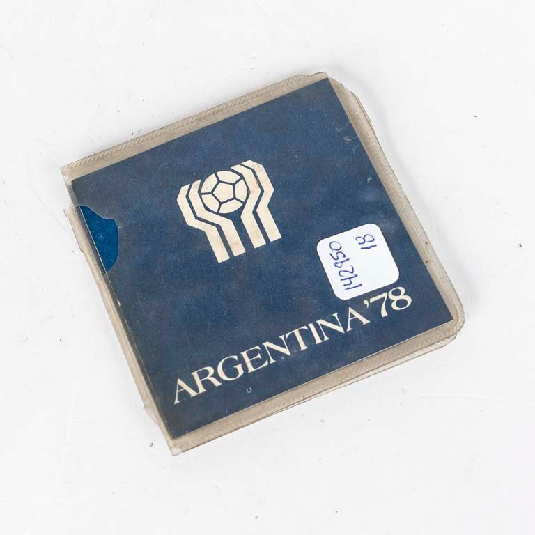 Lote siguiente: Conjunto de monedas conmemorativas Argentina 1978