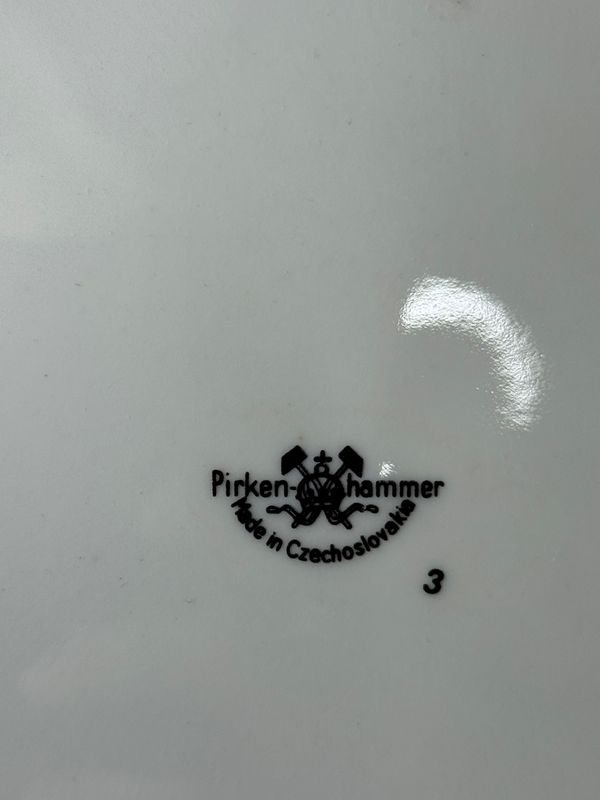 Platos de porcelana alemana, checoslovaca y inglesa para niño - imagen 7