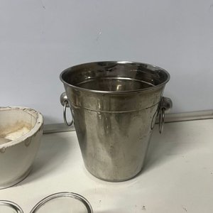 Mortero de Mármol y Madera, Hielera de Acero y 17 Vasos de Vidrio - imagen 3