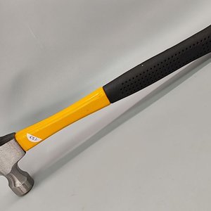 Martillo de Uña con Mango de Fibra Amarillo y Negro - 500 gramos - imagen 2