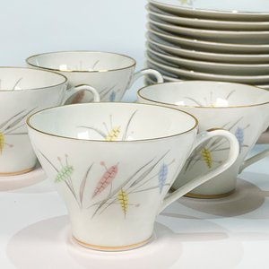 Juego de 12 Tazas de Té de Porcelana Bavaria con Platillos, Decoración Espiga y Hojas - imagen 2