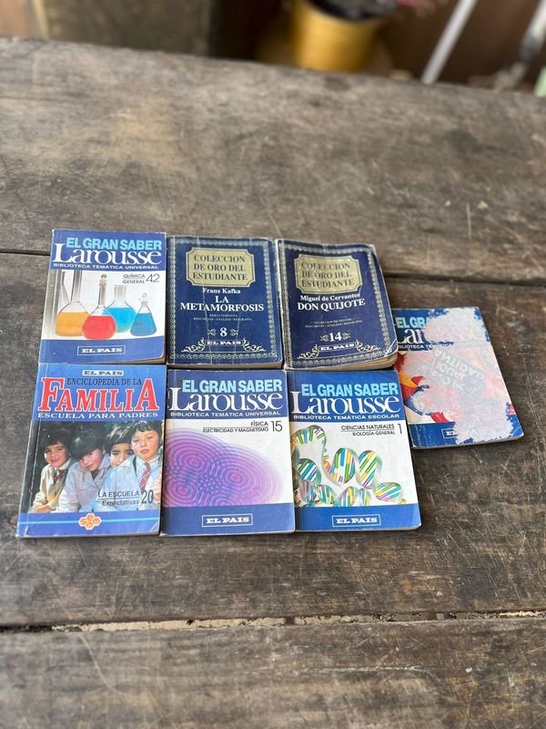 Colección de libros Larousse en excelente condición