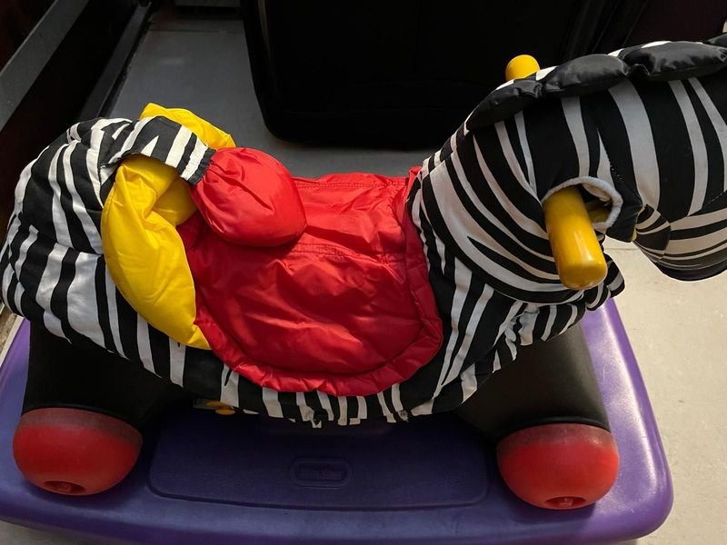 Mecedora Caballito Zebra Base Plástico Little Tikes