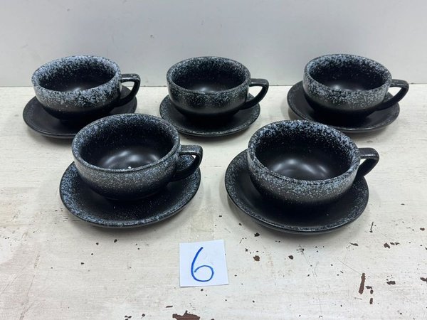 Set de 5 Tazas con Platos de Cerámica Negros - imagen 1