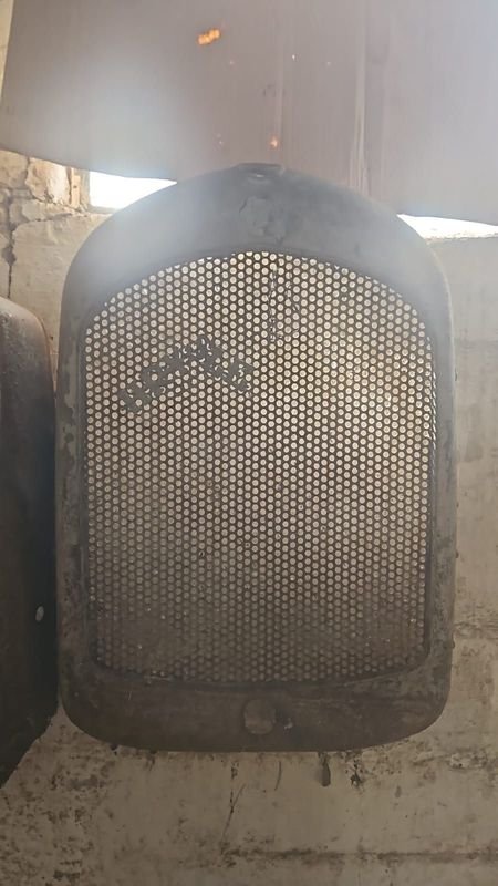Careta de Radiador Antigua para Automóvil