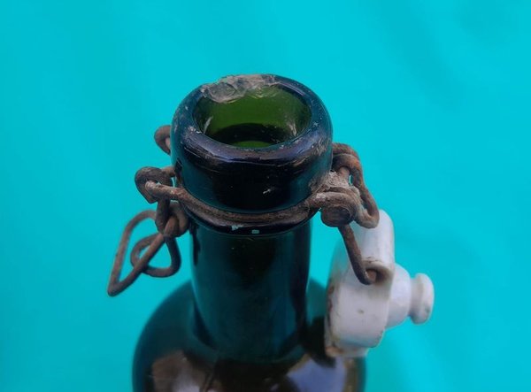 Antigua botella de refrescos 'Bilz' en porcelana - imagen 3