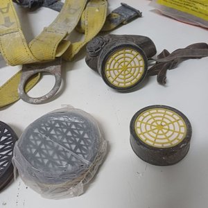 Arnés de Obra, Máscara con Filtros y Esponjas de Aluminio Manlac - imagen 2