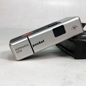 Cámara Agfamatic 1008 Pocket Analógica Vintage con Estuche - imagen 2