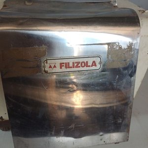 2 Ternizadoras Filizola con Motor WEG 1/2 HP - imagen 2