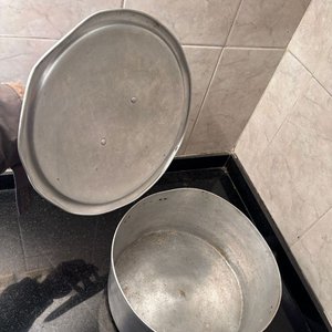 Olla de Aluminio con Tapa - 28 cm Diámetro x 15 cm Altura - imagen 2