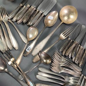 Juego de 122 Cubiertos Antiguos "Józef Fraget" Enchapados en Plata - imagen 6
