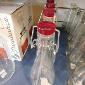 Botella de vidrio transparente - imagen 3