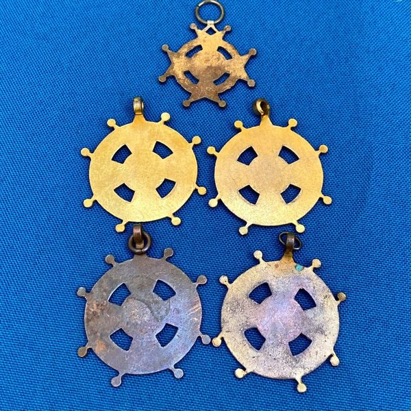 Medallas al Merito con detalles en esmalte - Colección de antigüedades - imagen 5